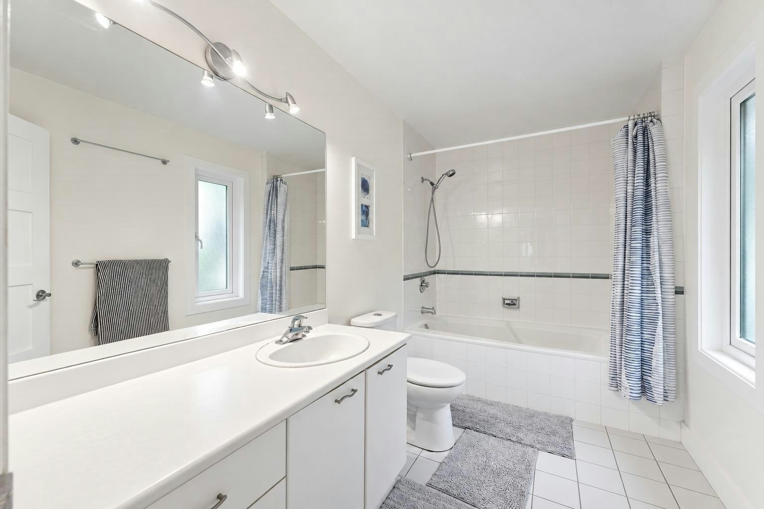 4812 Headland Close, West Vancouver, BC, V7W 3C2 - 18