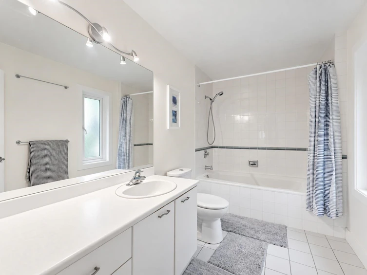 4812 Headland Close, West Vancouver, BC, V7W 3C2 - 18