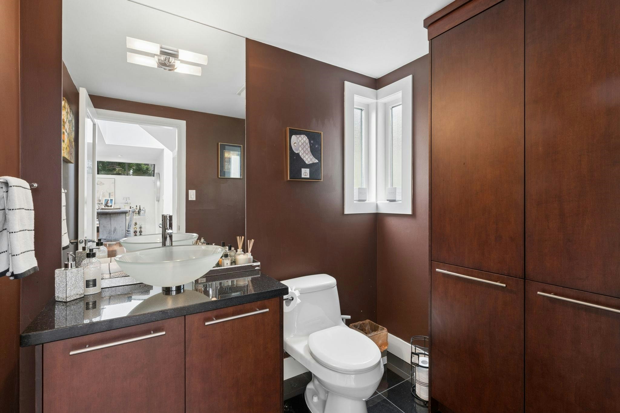 4812 Headland Close, West Vancouver, BC, V7W 3C2 - 10