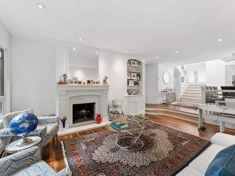 4812 Headland Close, West Vancouver, BC, V7W 3C2