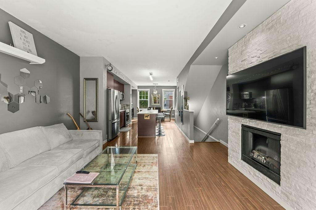 38-18983 72a Avenue, Surrey, BC, V4N 1A5