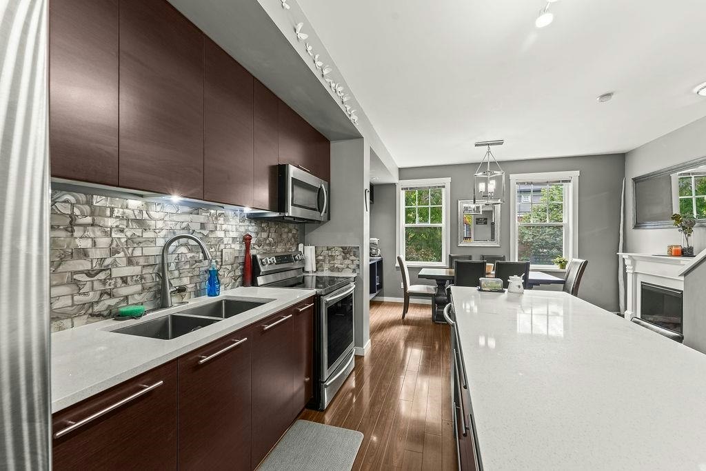 38-18983 72a Avenue, Surrey, BC, V4N 1A5 - 10
