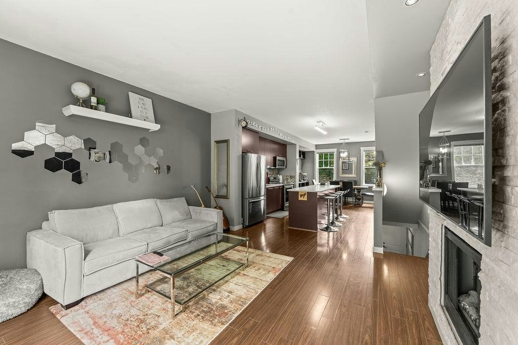 38-18983 72a Avenue, Surrey, BC, V4N 1A5 - 2