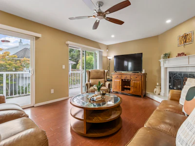 101-1180 Falcon Drive - 2