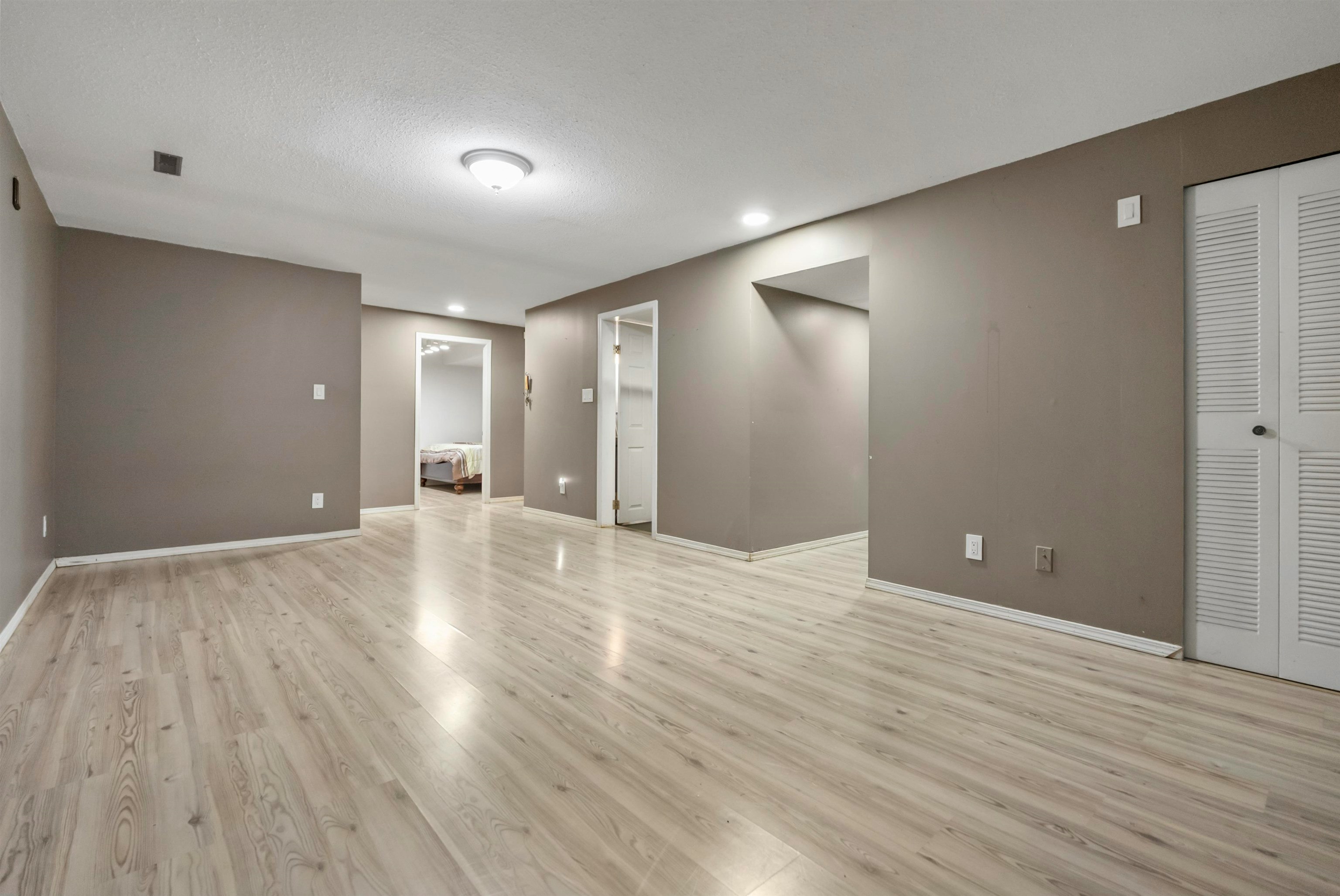 101-1180 Falcon Drive, Coquitlam, BC, V3E 2K5 - 22