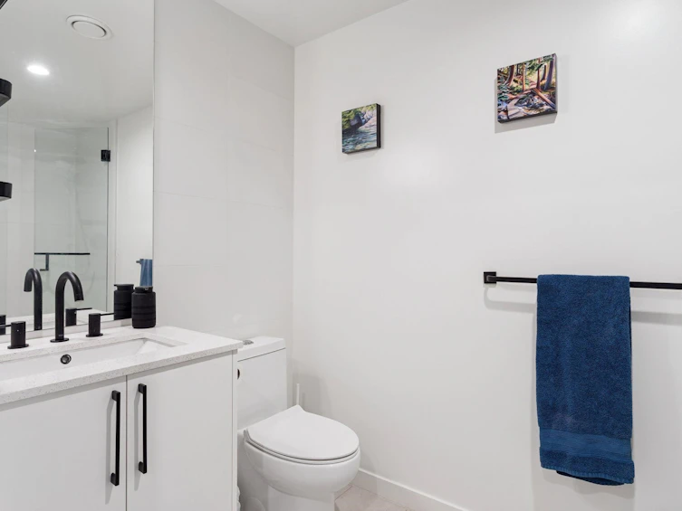 142-545 E 2nd Street, North Vancouver, BC, V7L 1E1 - 13