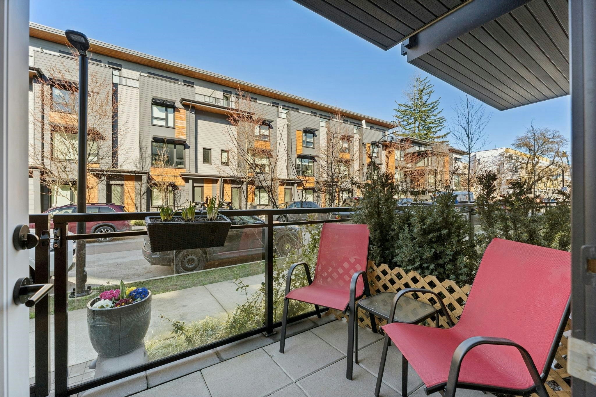 142-545 E 2nd Street - 2