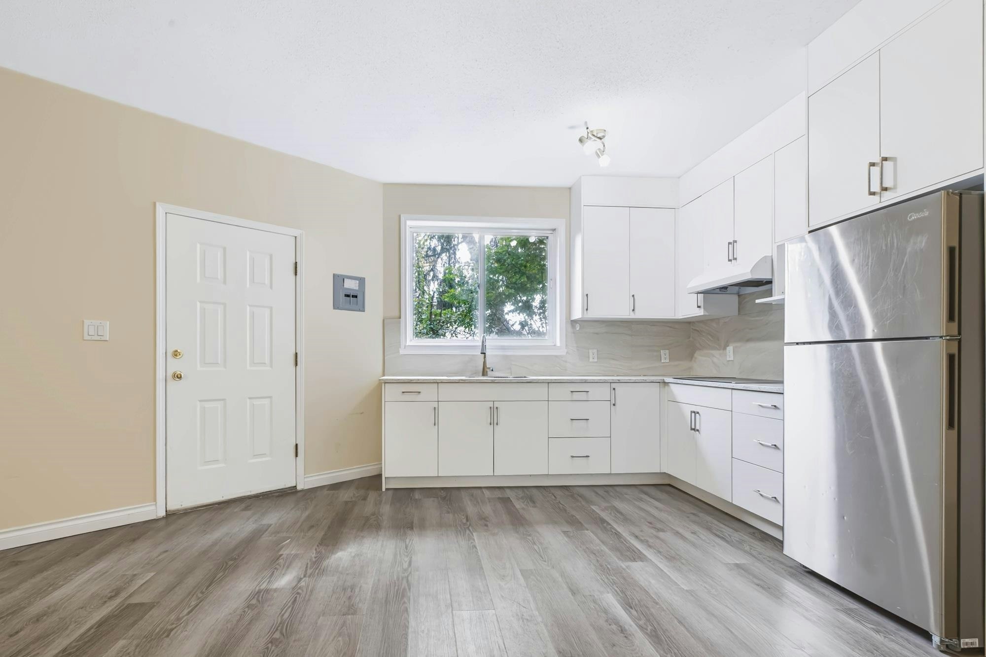 9940 Bates Road, Richmond, BC, V7A 1E4 - 16