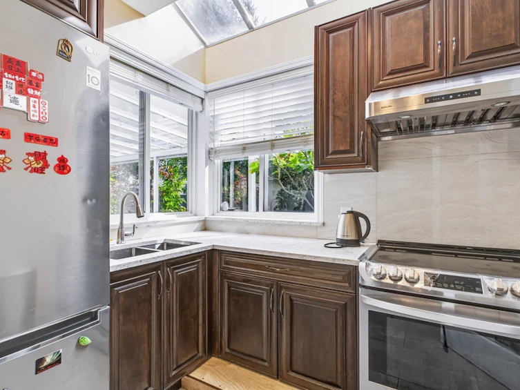 9940 Bates Road, Richmond, BC, V7A 1E4 - 9