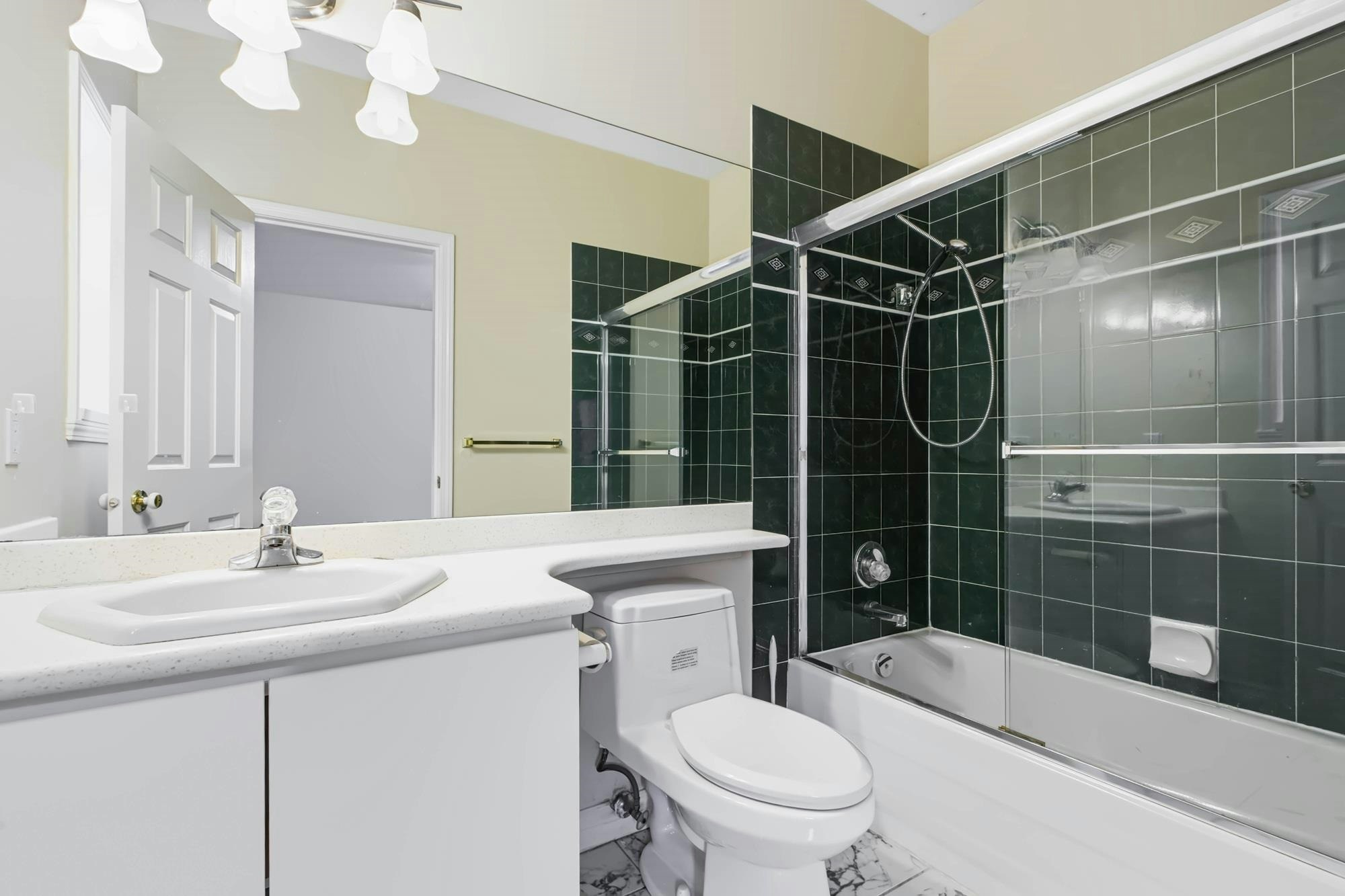 9940 Bates Road, Richmond, BC, V7A 1E4 - 19