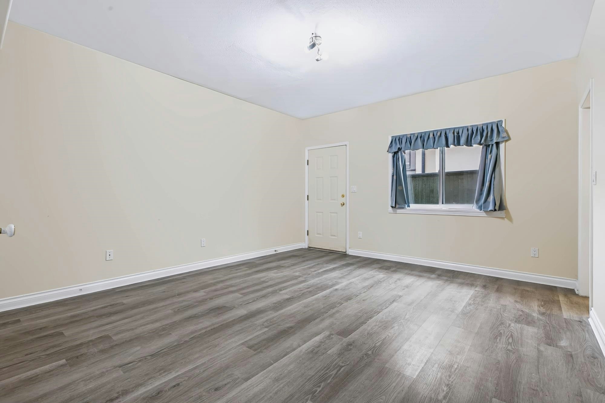9940 Bates Road, Richmond, BC, V7A 1E4 - 18