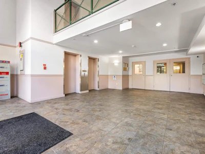 409-2962 Trethewey Street - 5