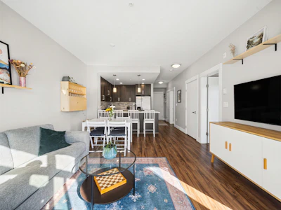 301-2465 Wilson Avenue - 5