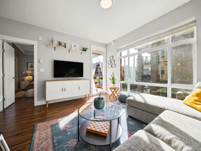 301-2465 Wilson Avenue - 3