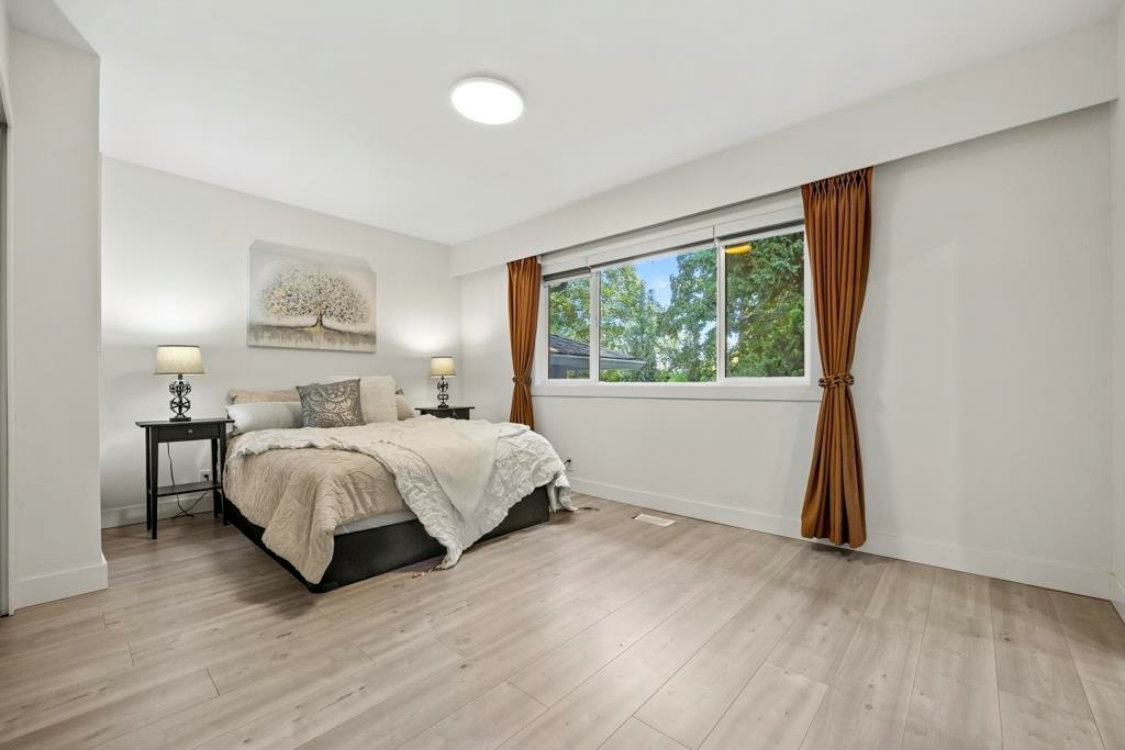 4936 Barker Crescent, Burnaby, BC, V5G 3G5 - 12