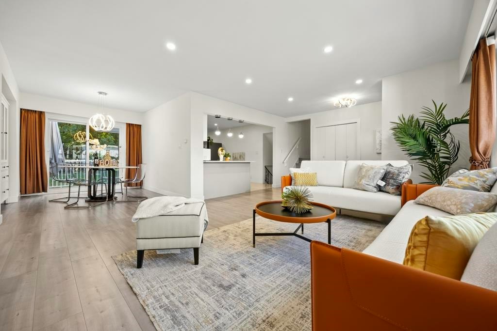 4936 Barker Crescent, Burnaby, BC, V5G 3G5 - 3