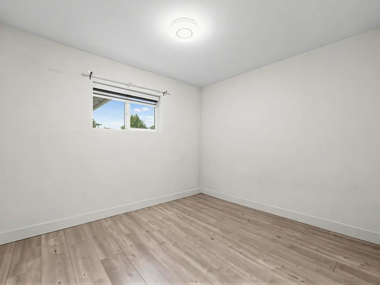 4936 Barker Crescent, Burnaby, BC, V5G 3G5 - 24