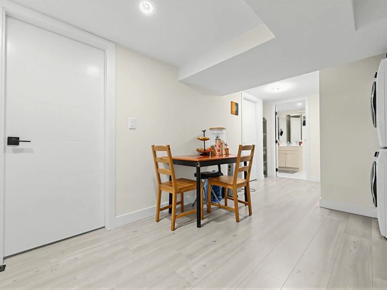 4936 Barker Crescent, Burnaby, BC, V5G 3G5 - 26
