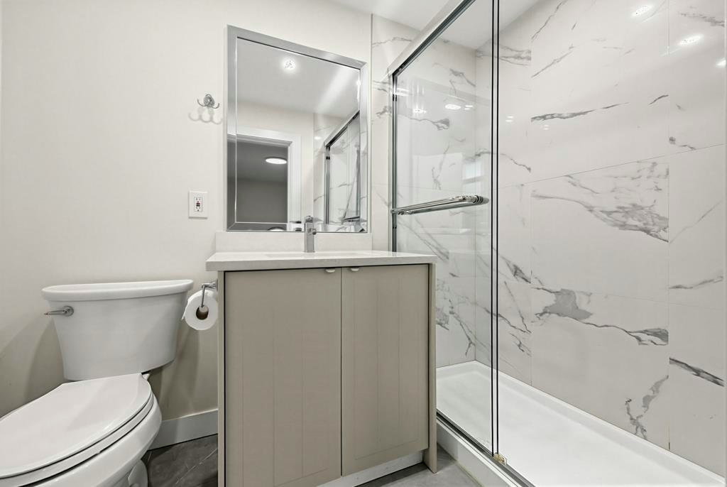 4936 Barker Crescent, Burnaby, BC, V5G 3G5 - 15