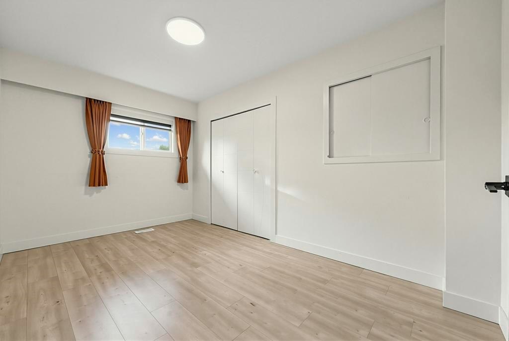 4936 Barker Crescent, Burnaby, BC, V5G 3G5 - 17