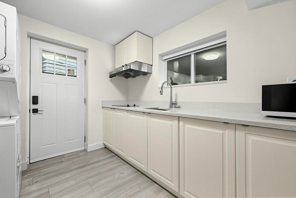 4936 Barker Crescent, Burnaby, BC, V5G 3G5 - 22