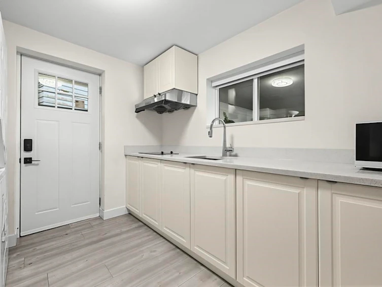 4936 Barker Crescent, Burnaby, BC, V5G 3G5 - 22