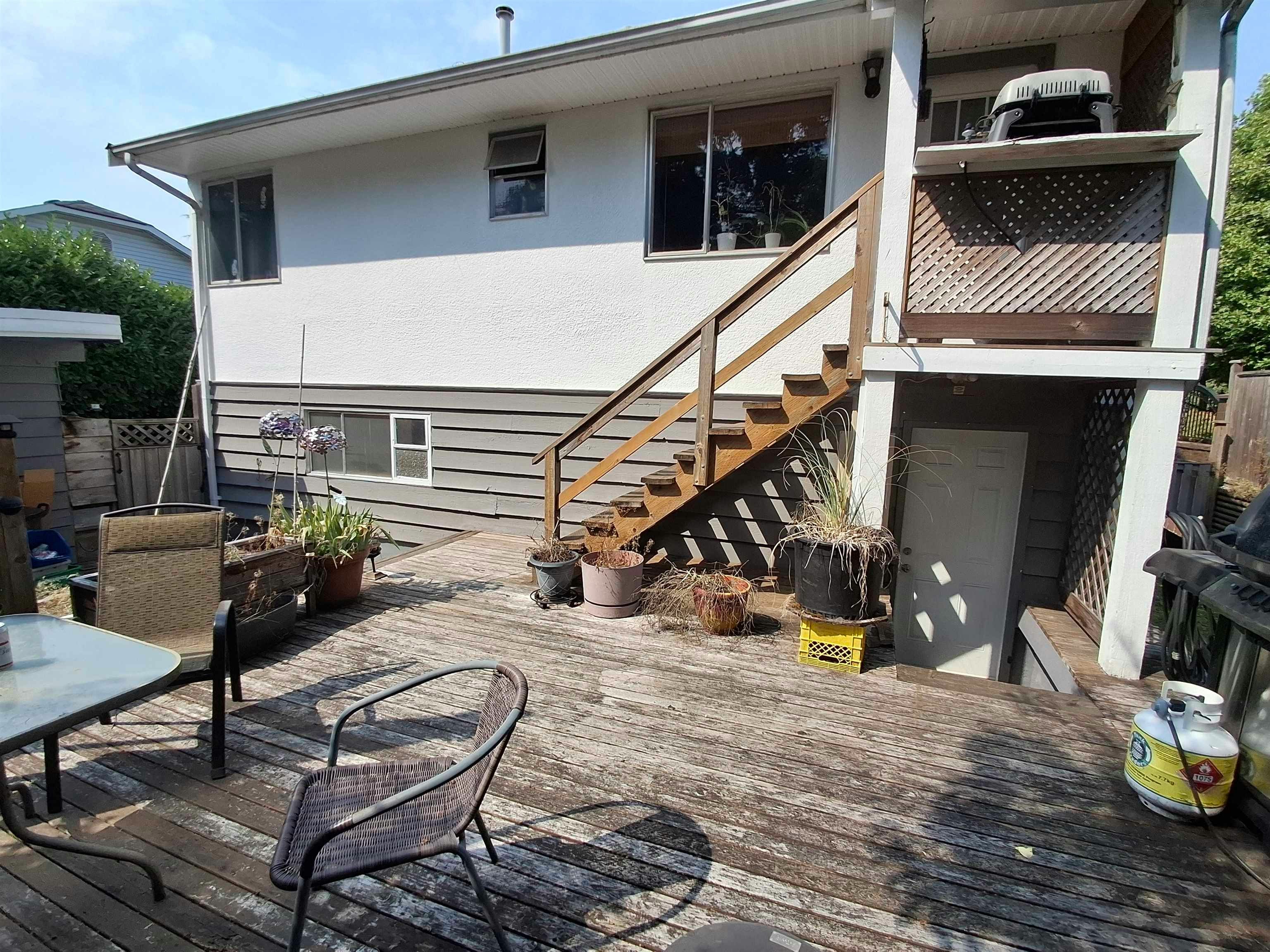 11352 82a Avenue, Delta, BC, V4C 2E2