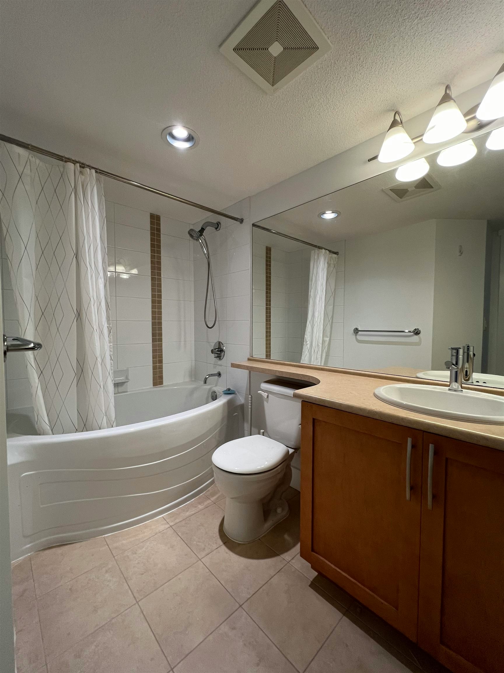 3xx-5725 Agronomy Road, Vancouver, BC, V6T 1L9 - 6