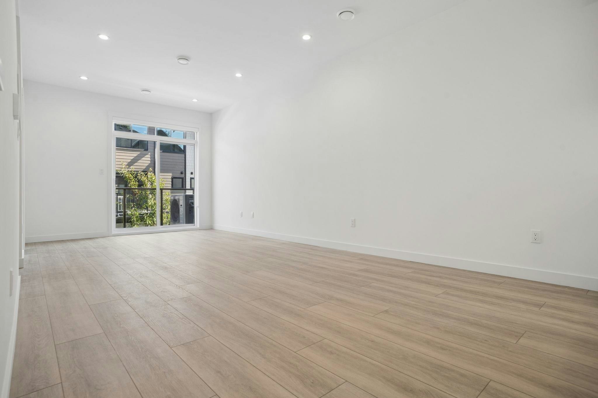 23-4337 Boundary Road - 3