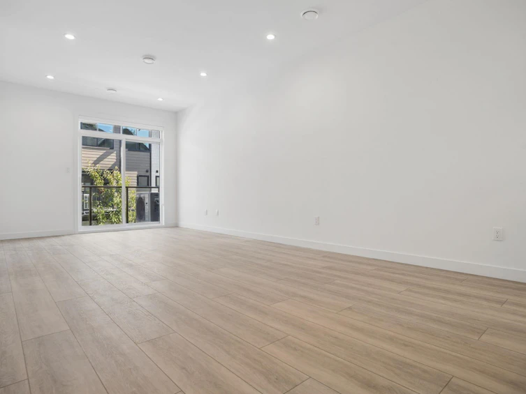 23-4337 Boundary Road, New Westminster, BC, V6V 1S8 - 3