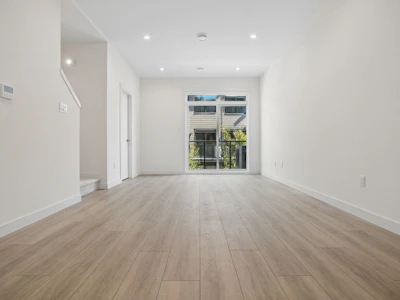 23-4337 Boundary Road - 5