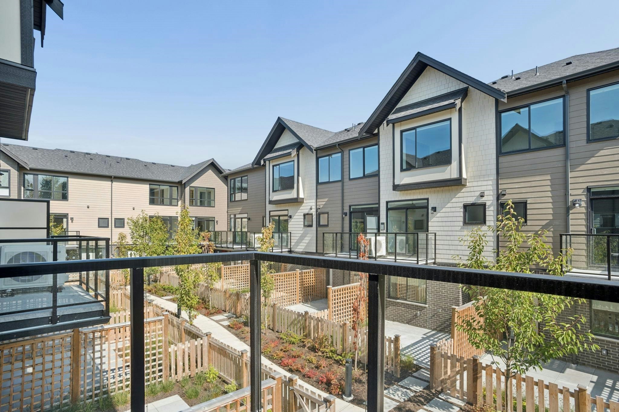 23-4337 Boundary Road, New Westminster, BC, V6V 1S8 - 23
