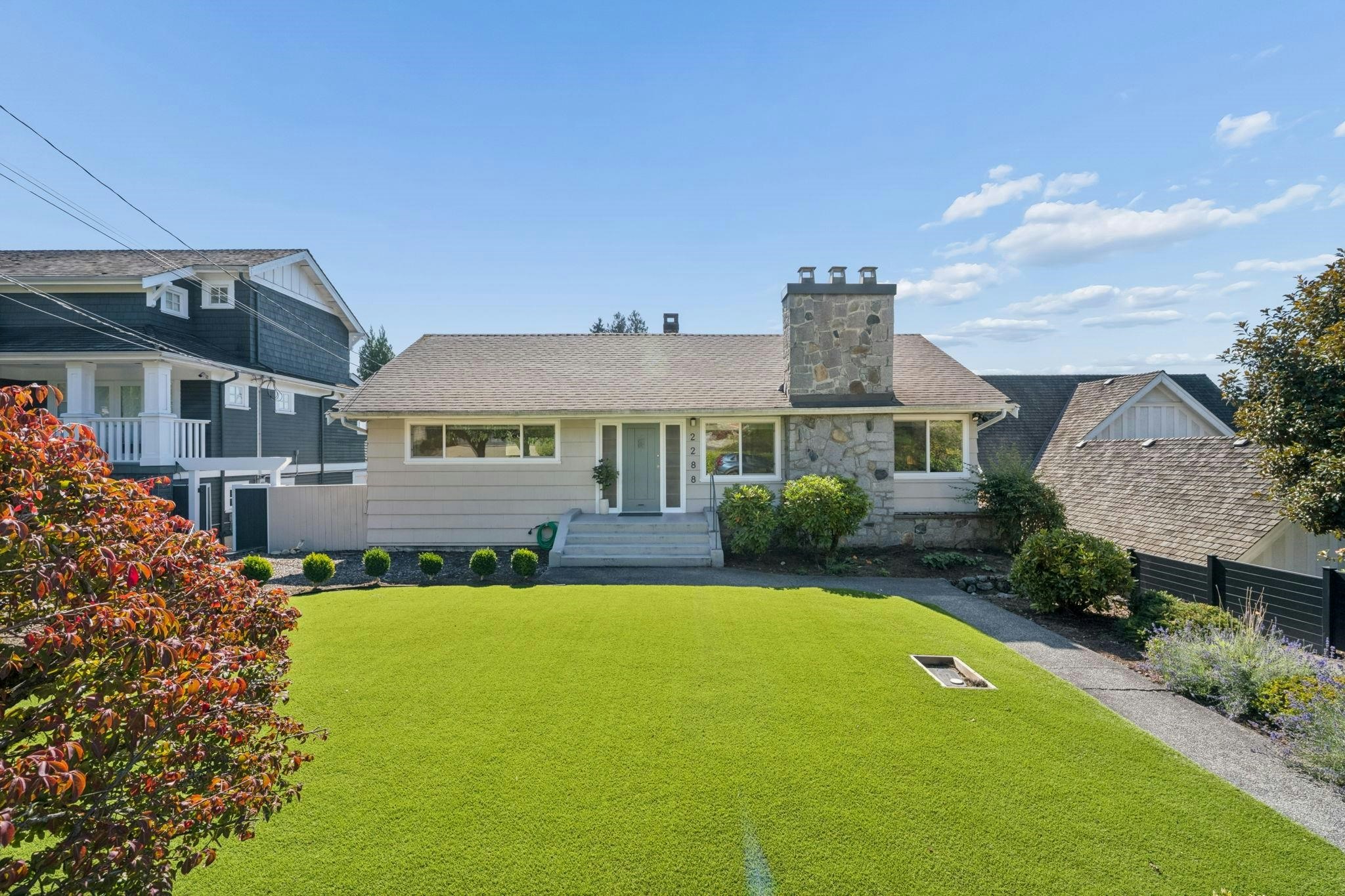 2288 Kings Avenue, West Vancouver, BC, V7V 2C2