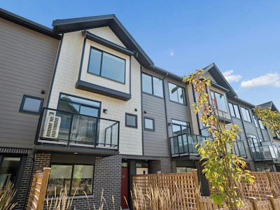 35-4337 Boundary Road - 2