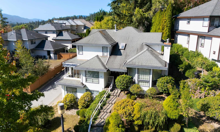 13 Timbercrest Drive