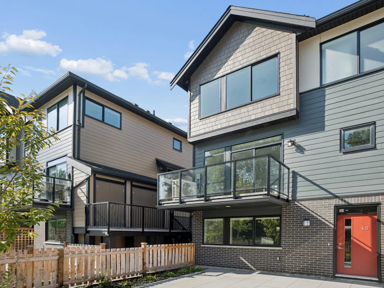 45-4337 Boundary Road, New Westminster, BC, V6V 1S8