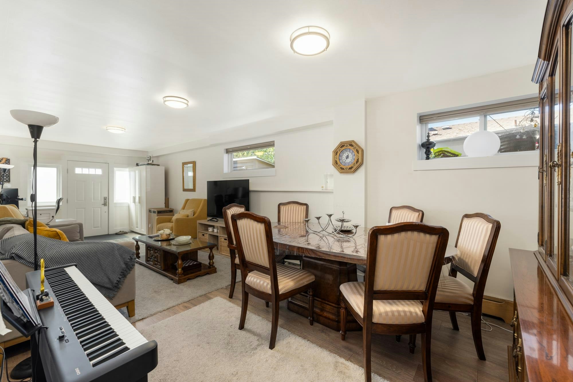 424 W Queens Road, North Vancouver, BC, V7N 2K7 - 32