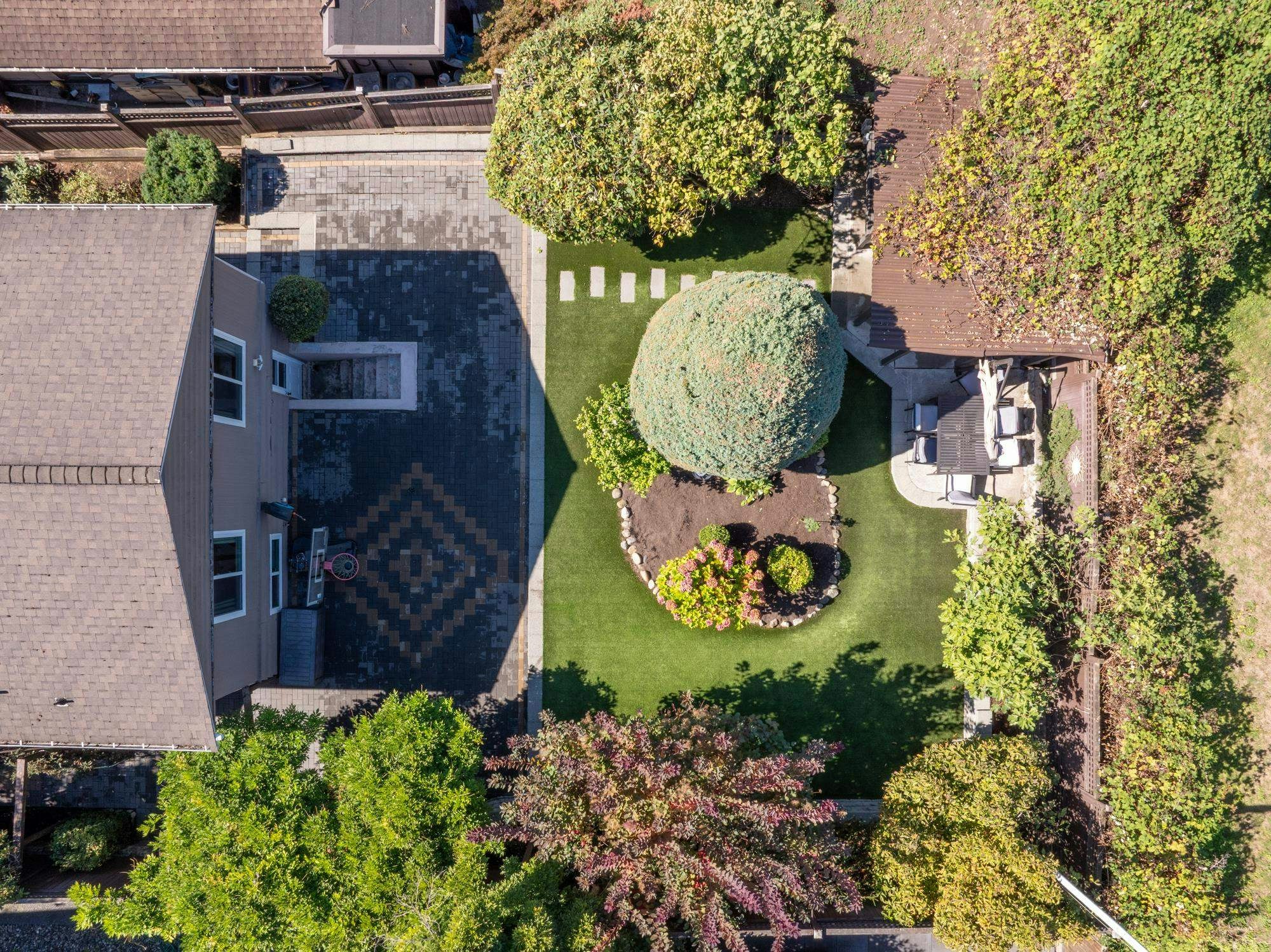 424 W Queens Road, North Vancouver, BC, V7N 2K7 - 8
