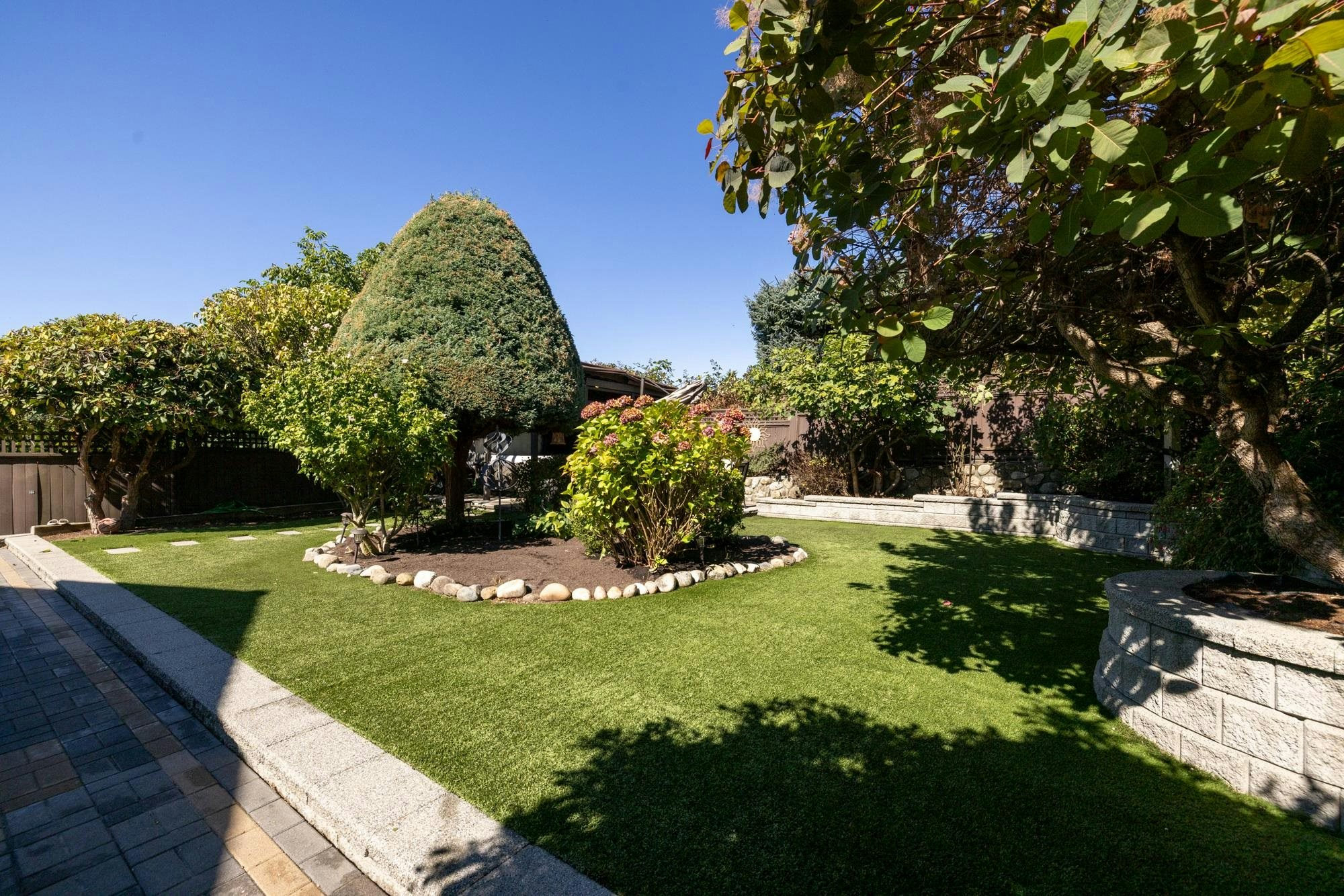 424 W Queens Road, North Vancouver, BC, V7N 2K7 - 13