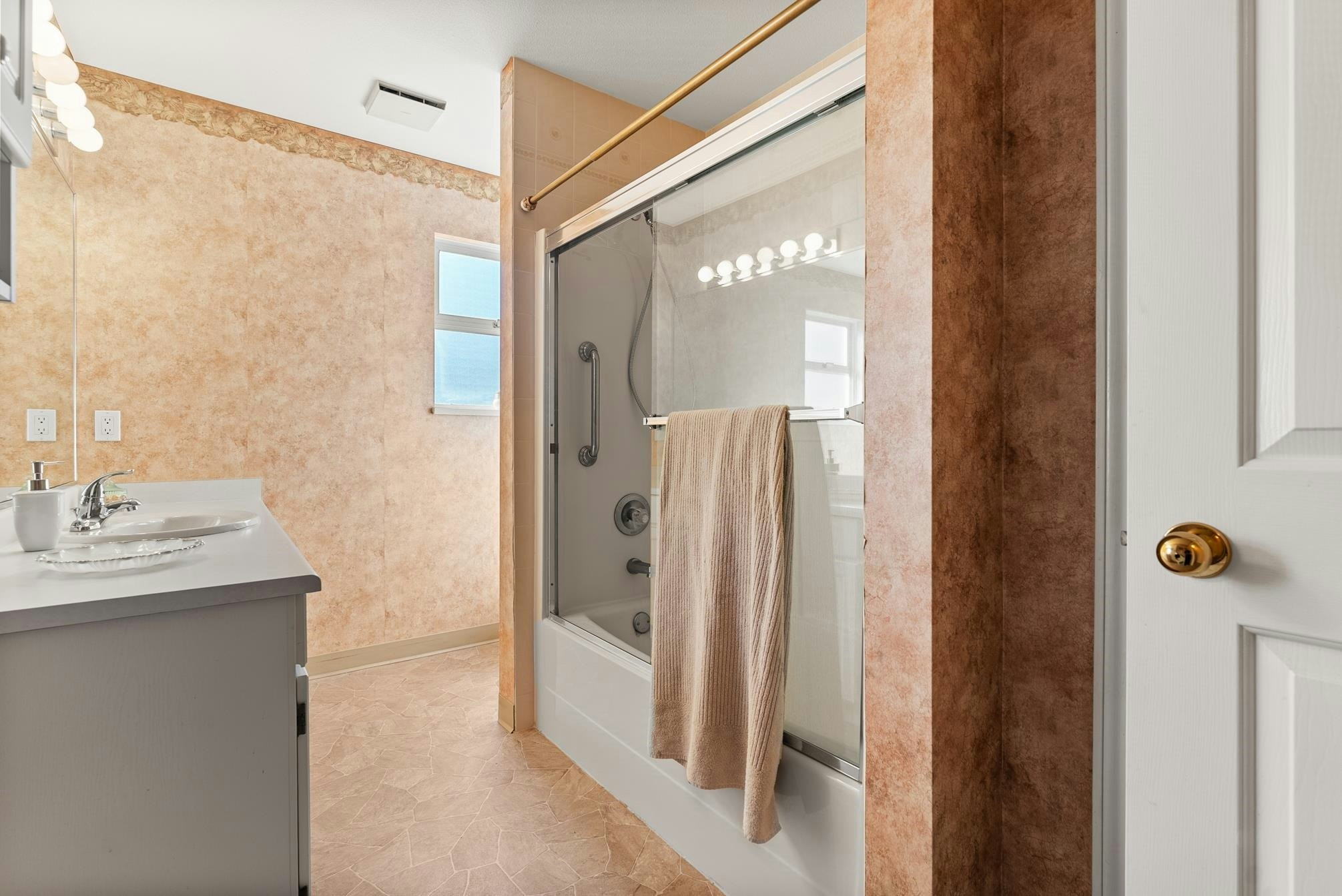 8140 Robinson Road, Richmond, BC, V6Y 1B4 - 31