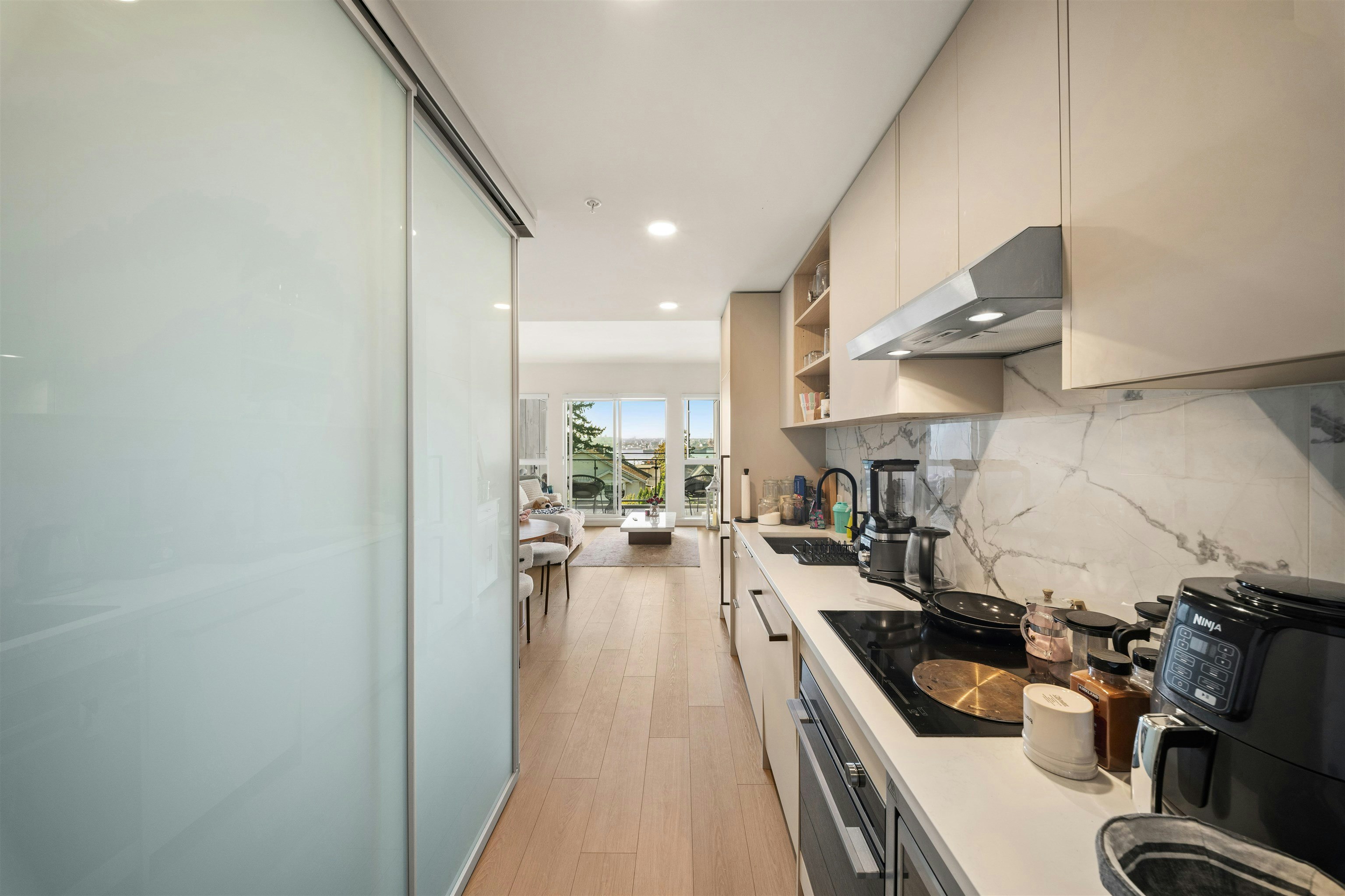 309-422 E 3rd Street, North Vancouver, BC, V7L 0K1 - 8