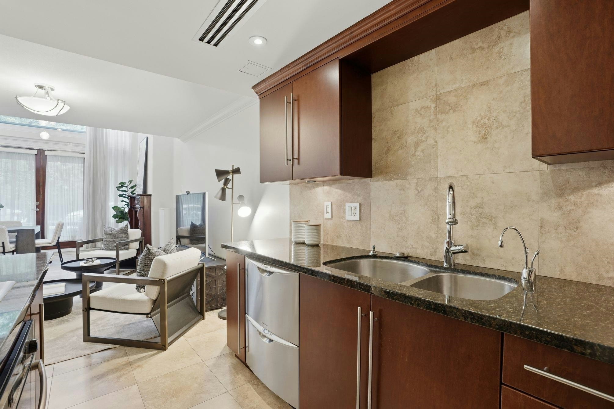 1260 Richards Street, Vancouver, BC, V6B 3G2 - 13