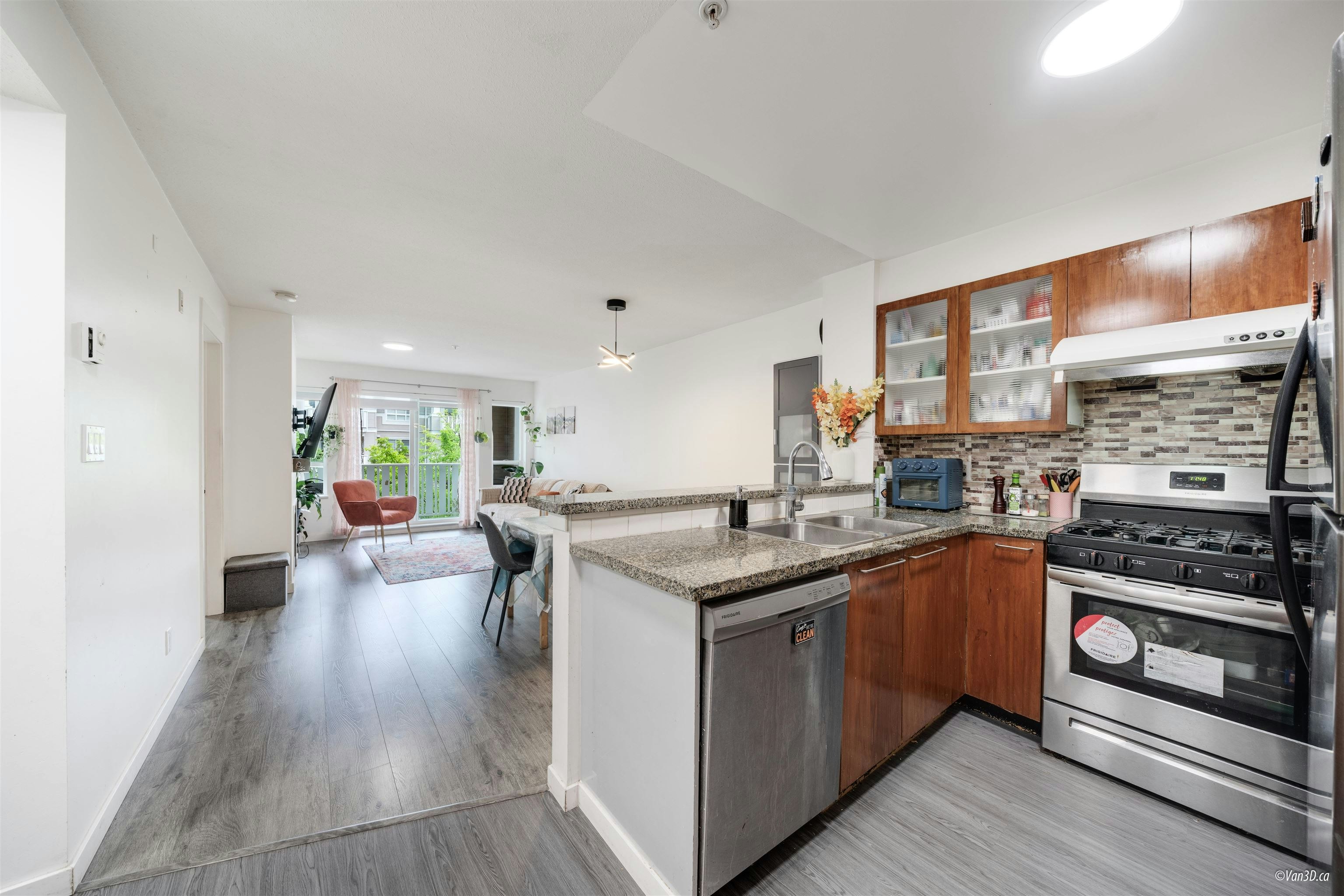 305-8120 Jones Road, Richmond, BC, V6Y 4K7 - 13