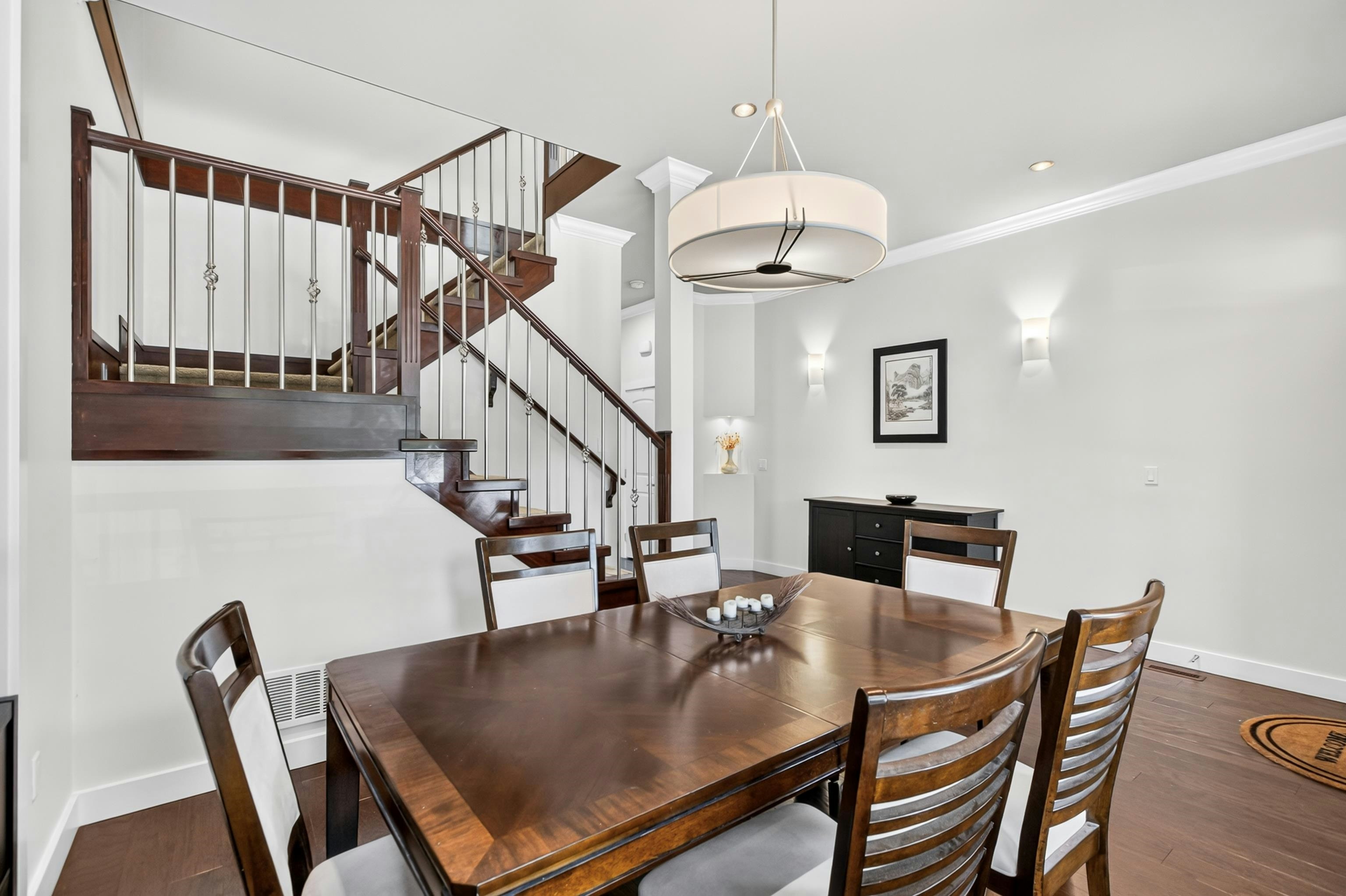 8266 211 Street - 5