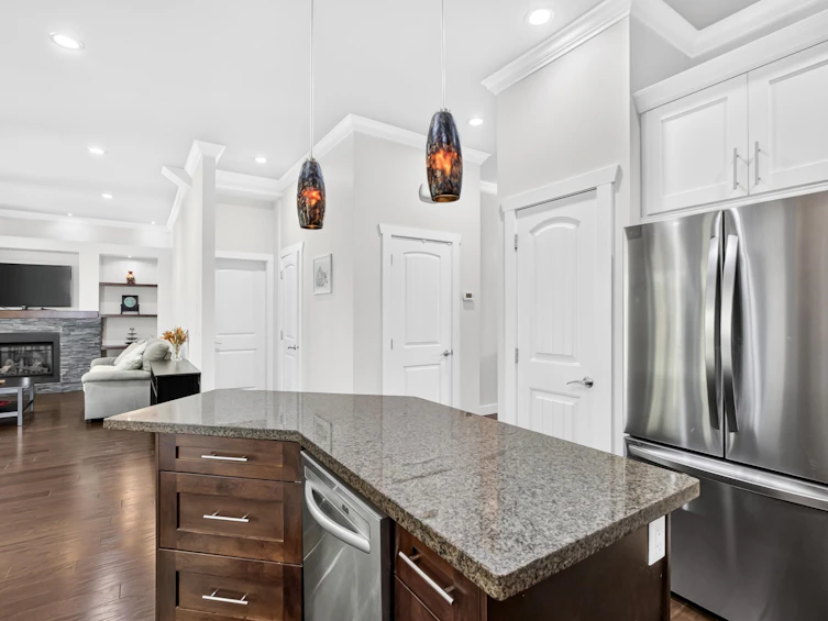 8266 211 Street, Langley, BC, V2Y 0E4 - 11