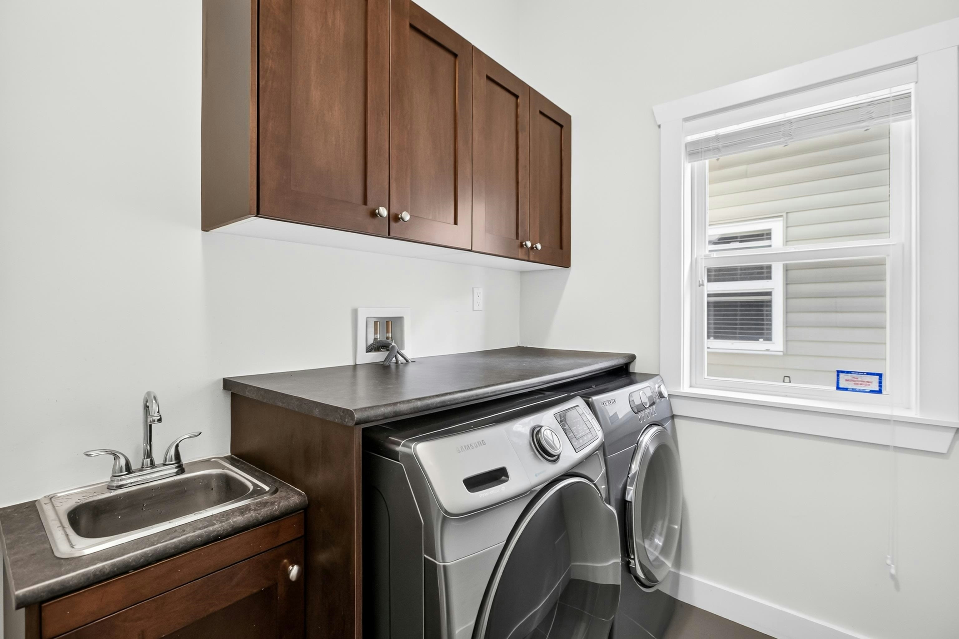 8266 211 Street, Langley, BC, V2Y 0E4 - 22