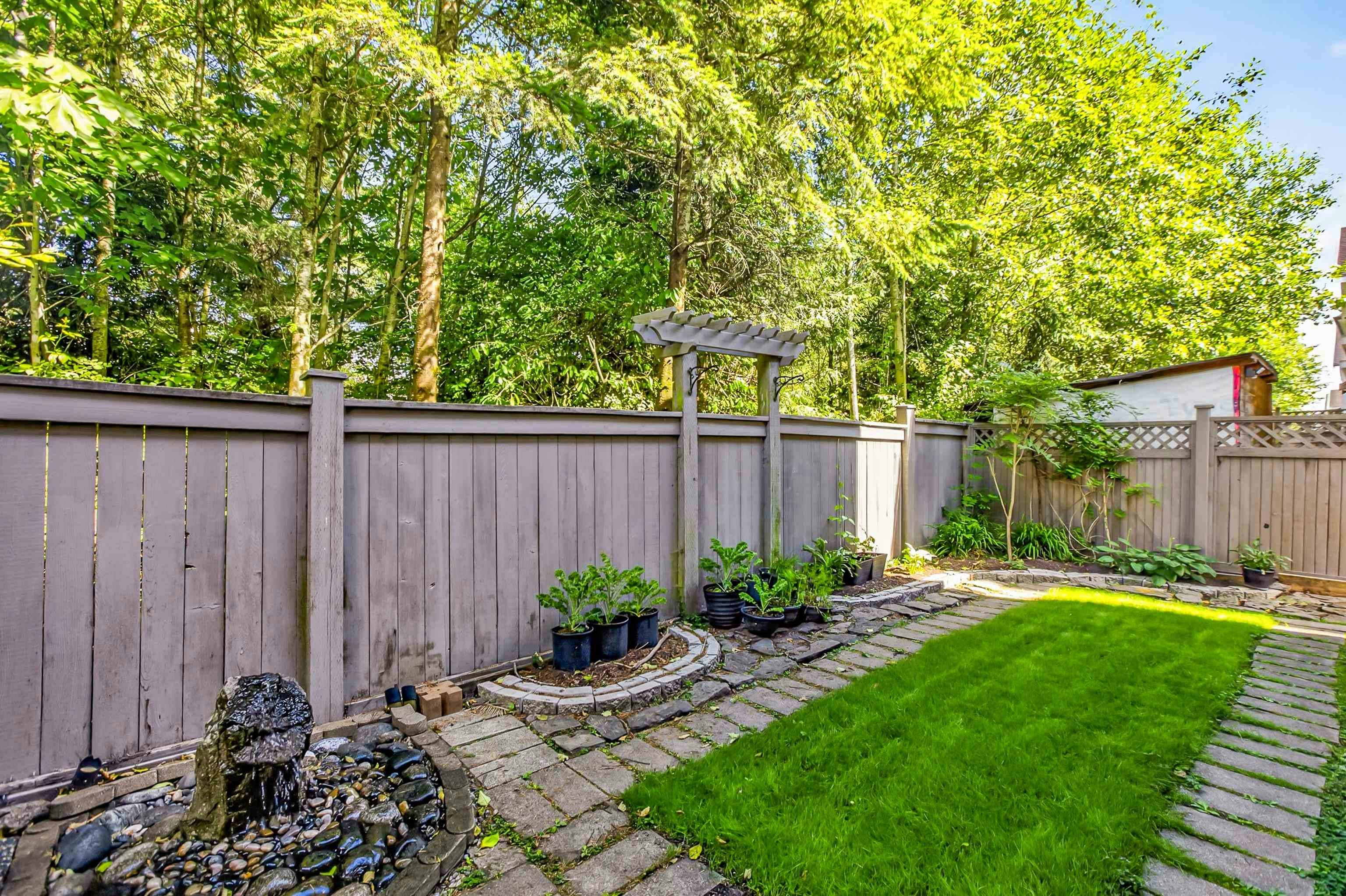 8266 211 Street, Langley, BC, V2Y 0E4 - 36