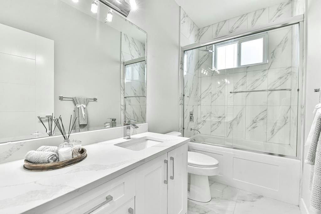 7424 196 Street, Surrey, BC, V3A 7X8 - 23