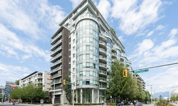 606-1661 Ontario Street