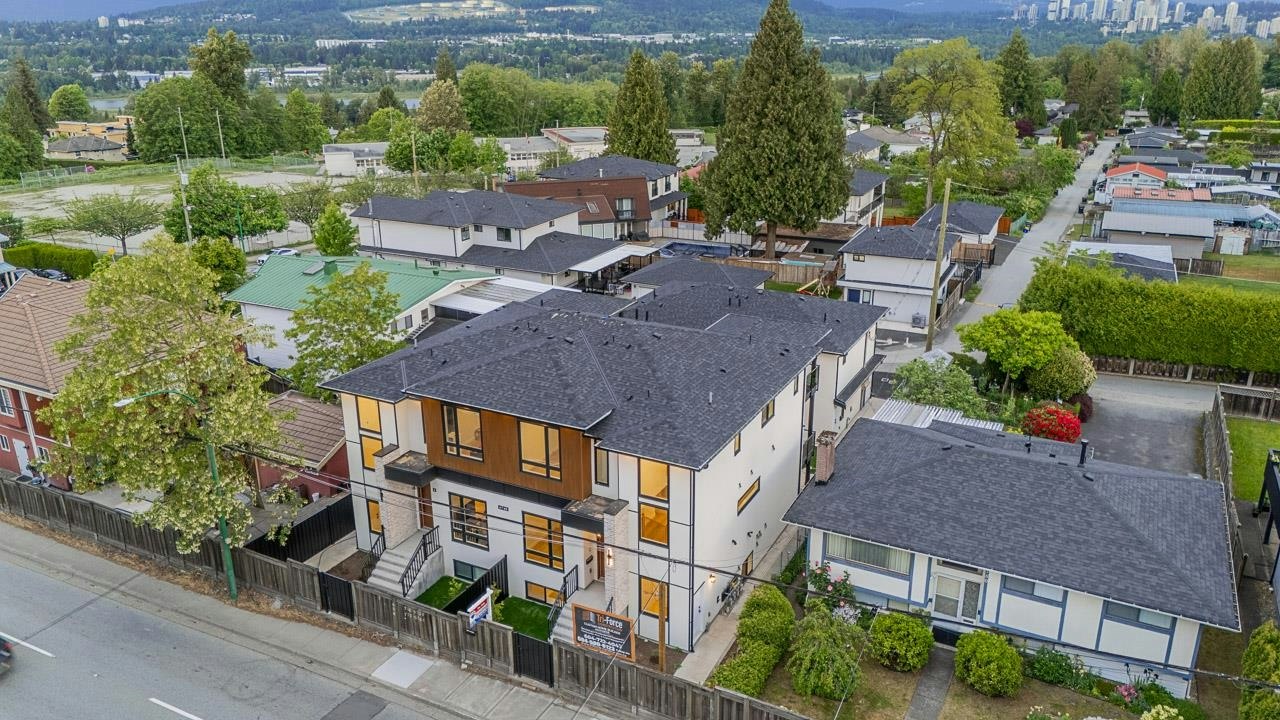 2-6740 Canada Way, Burnaby, BC, V5E 3R1 - 3